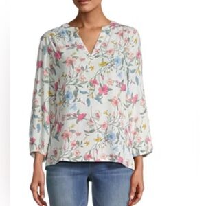 Violet & Claire Floral Print Blouse size Medium